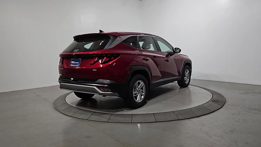 Certified 2025 Hyundai Tucson SE AWD/4WD image 5
