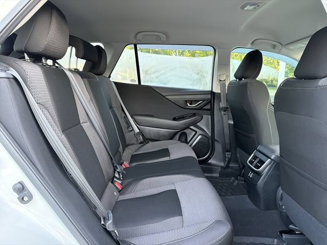 Used 2025 Subaru Outback Premium AWD/4WD image 22