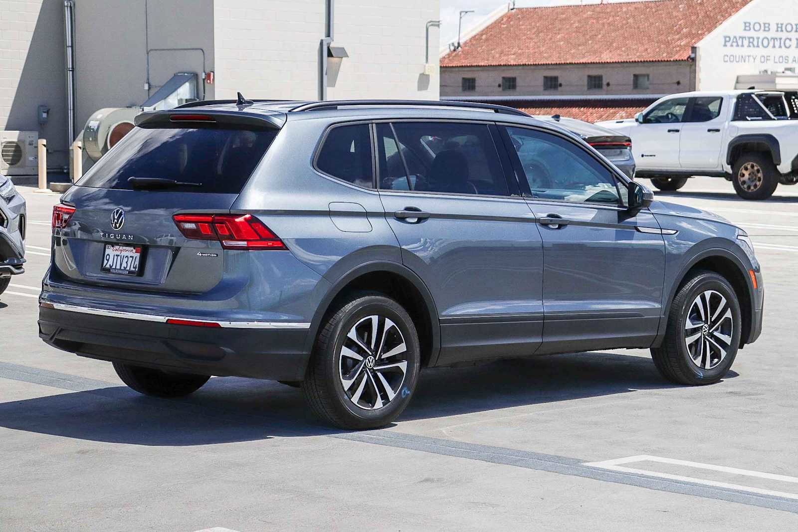 Used 2023 Volkswagen Tiguan S image 4