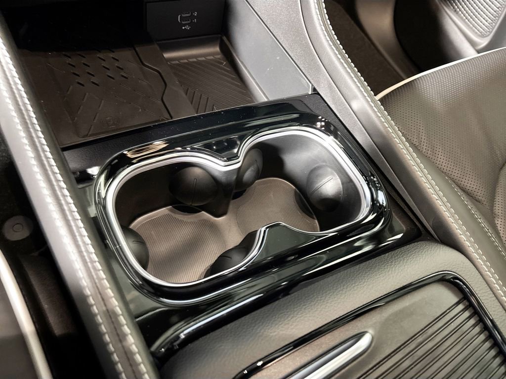 New 2026 Chrysler Pacifica Limited image 15