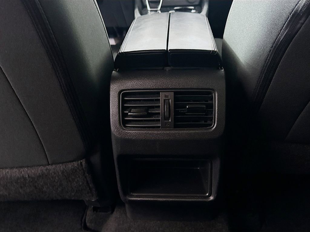 Used 2023 Nissan Rogue S image 24