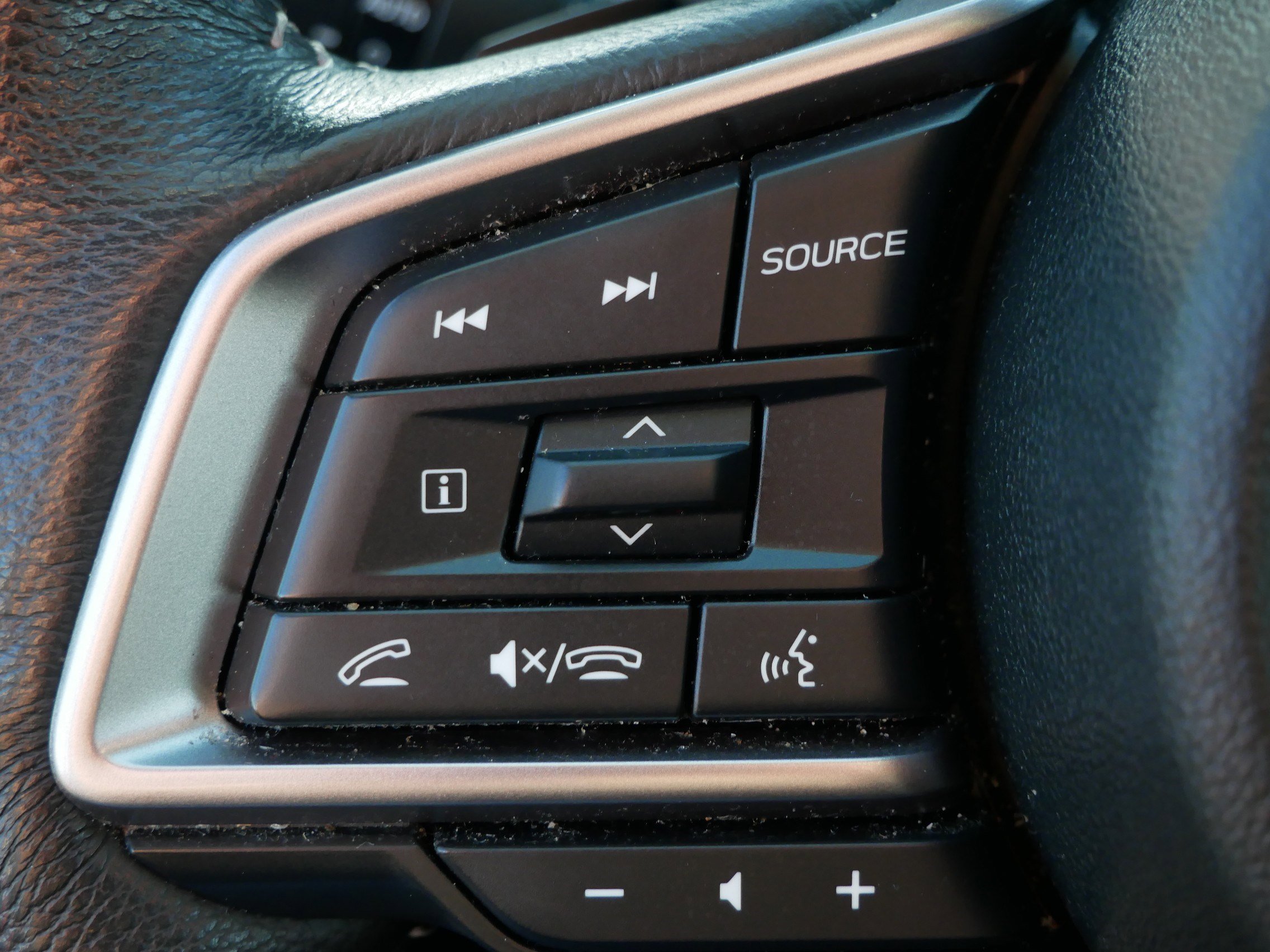 Used 2023 Subaru Ascent Limited image 27