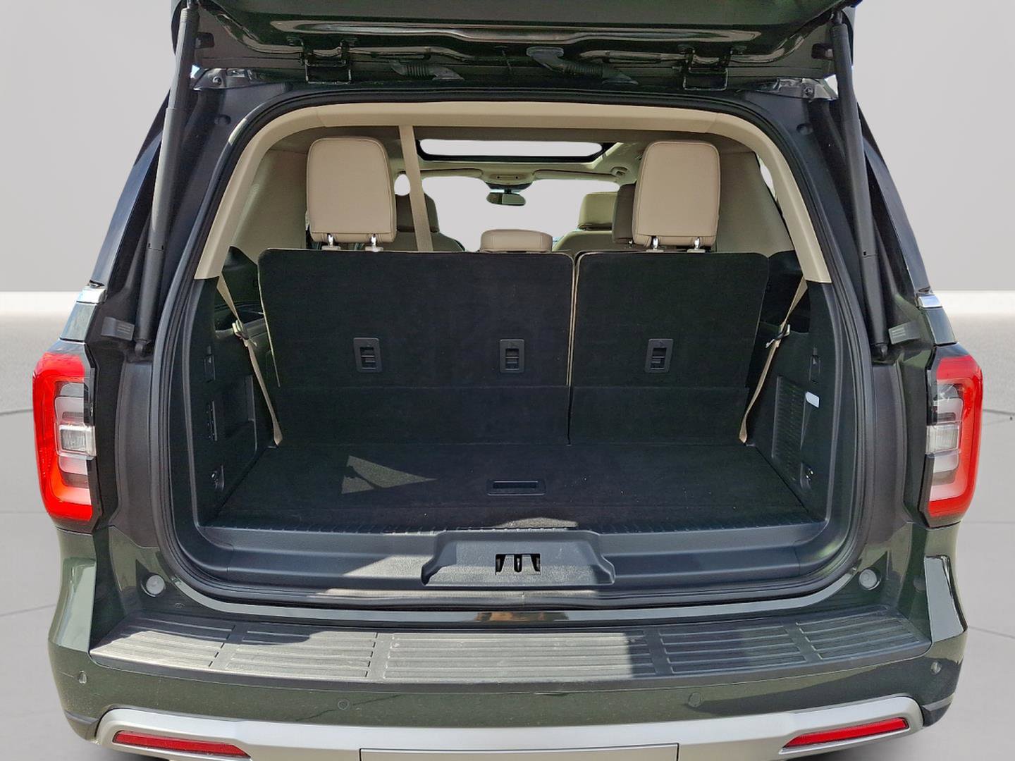 Used 2022 Ford Expedition Limited image 95