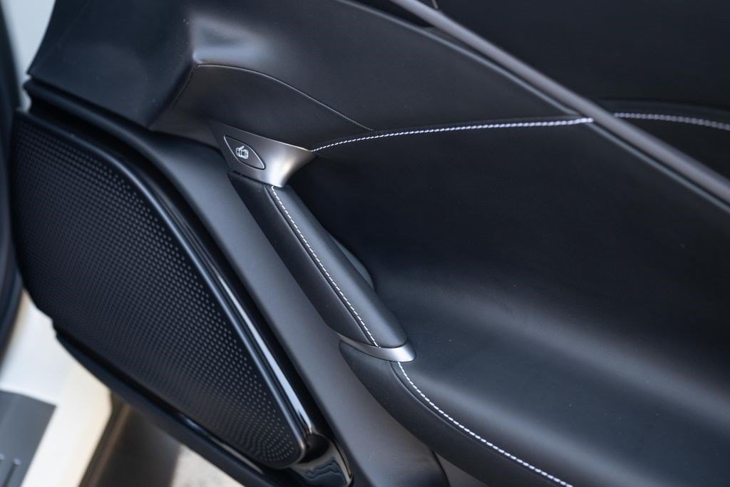 Used 2022 Ferrari Roma RWD image 52