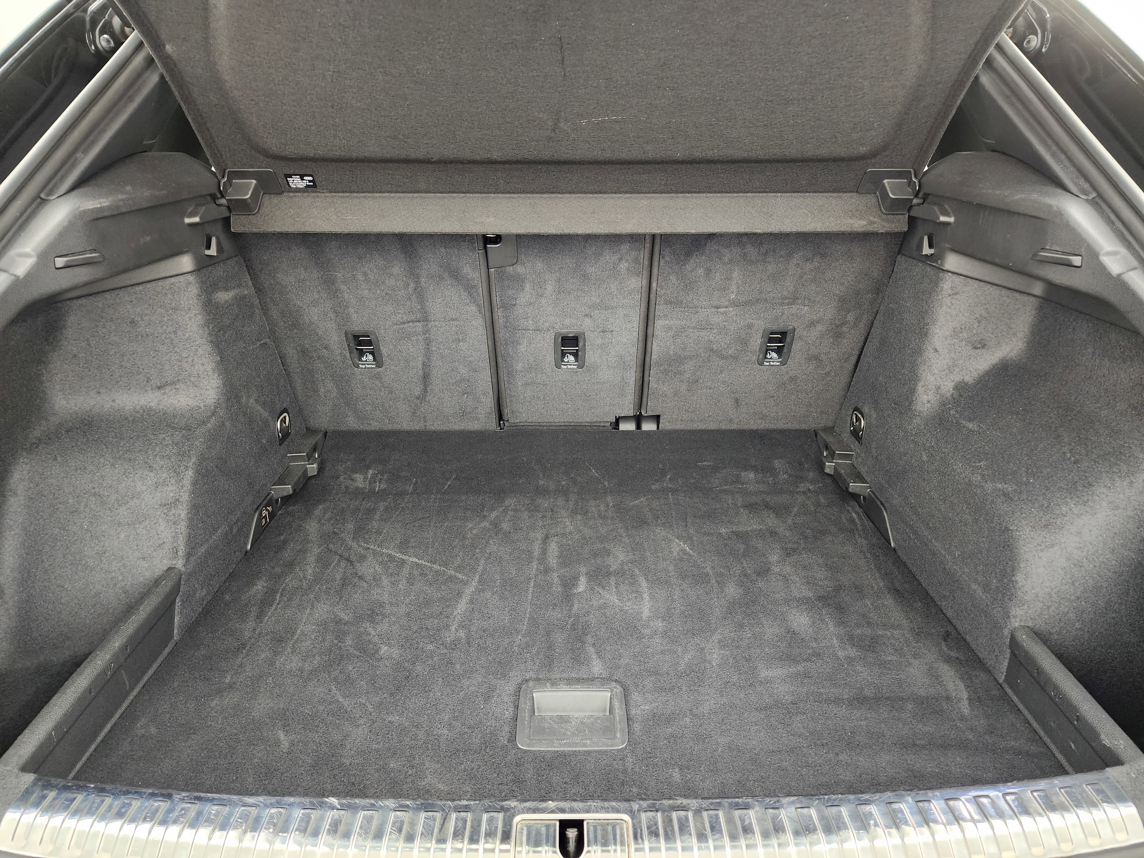 Used 2024 Audi Q3 2.0T Premium image 28