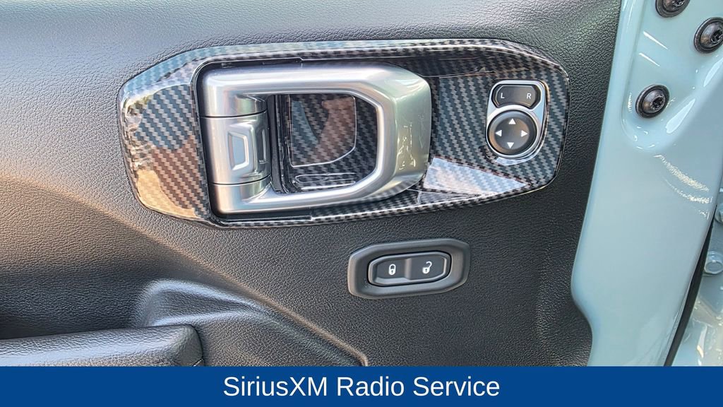 Used 2024 Jeep Wrangler Unlimited Rubicon w/ Technology Group image 26