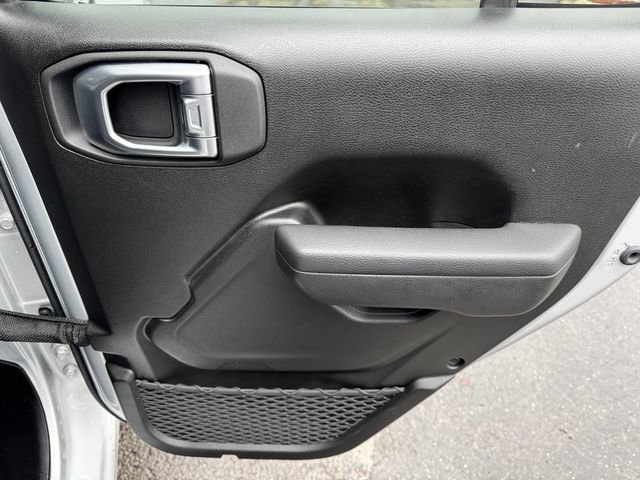 Used 2024 Jeep Wrangler Unlimited w/ Convenience Group image 16