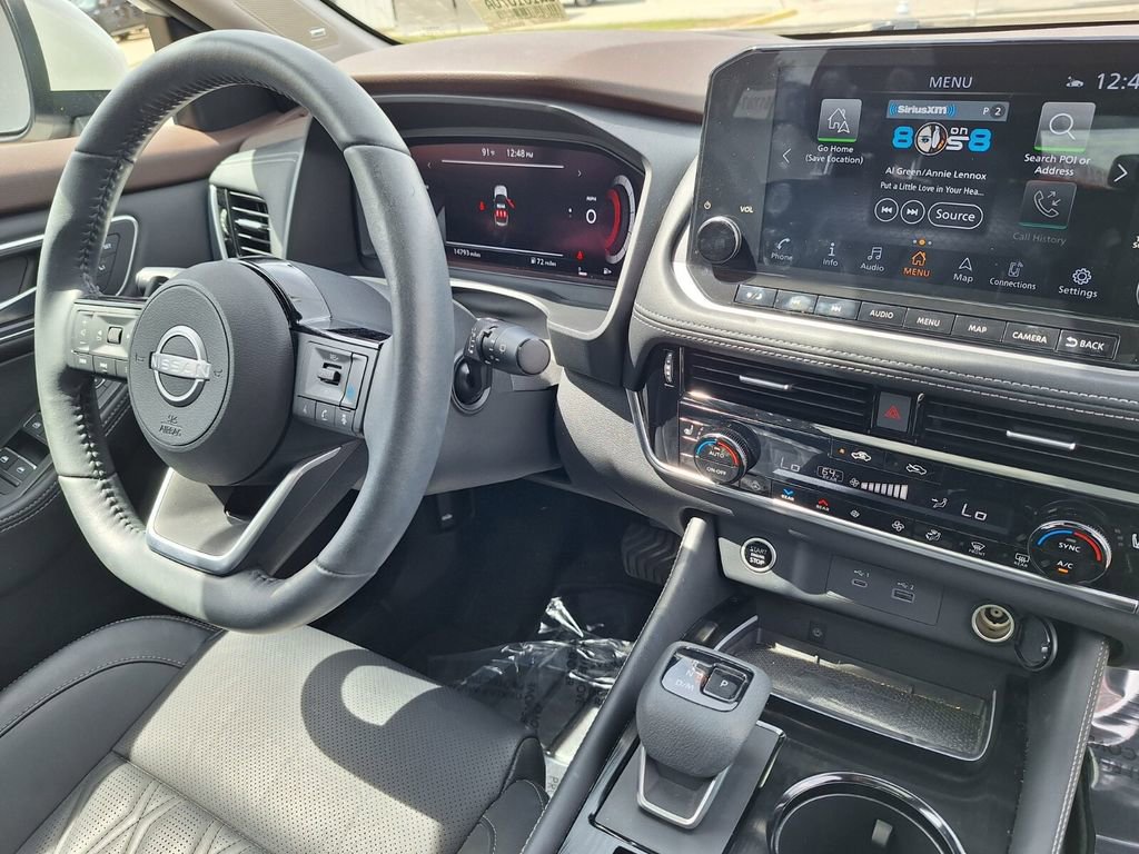 Used 2023 Nissan Rogue Platinum w/ Platinum Premium Package image 30