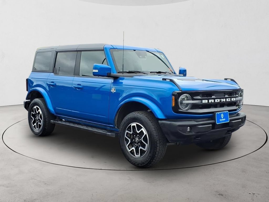 Used 2024 Ford Bronco Outer Banks AWD/4WD image 3