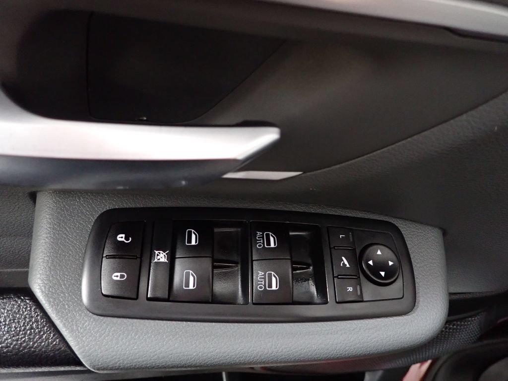 Used 2021 RAM 1500 Big Horn AWD/4WD image 16