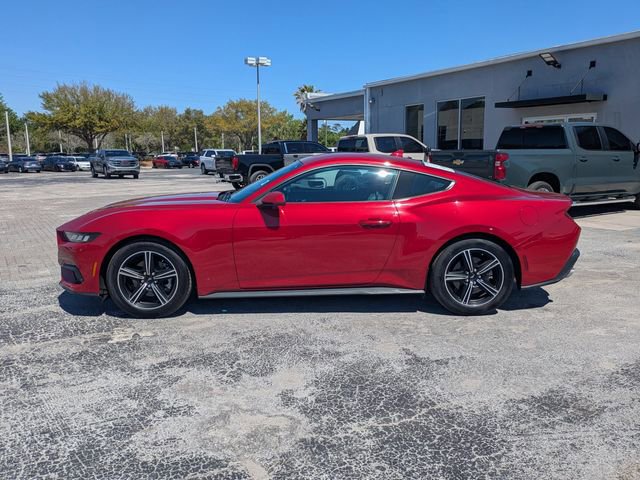 Used 2024 Ford Mustang Coupe image 4