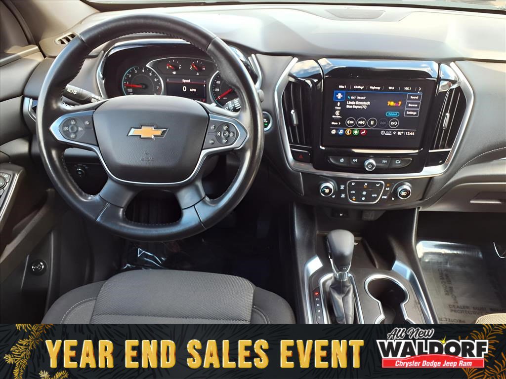 Used 2022 Chevrolet Traverse LT image 13