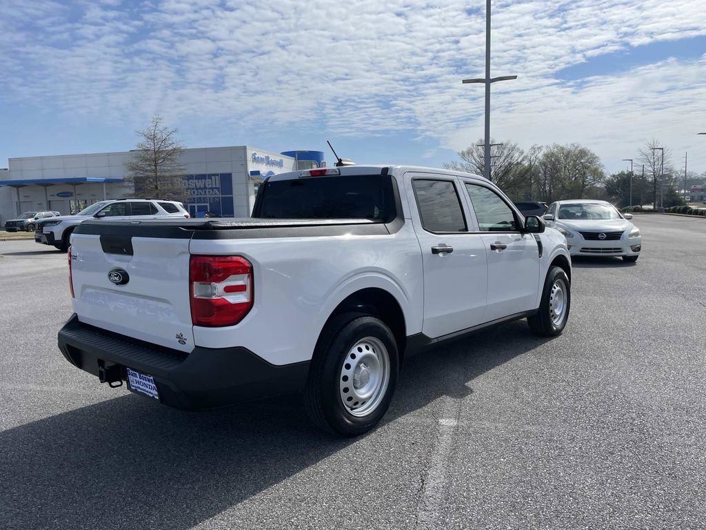 Used 2025 Ford Maverick XL image 4