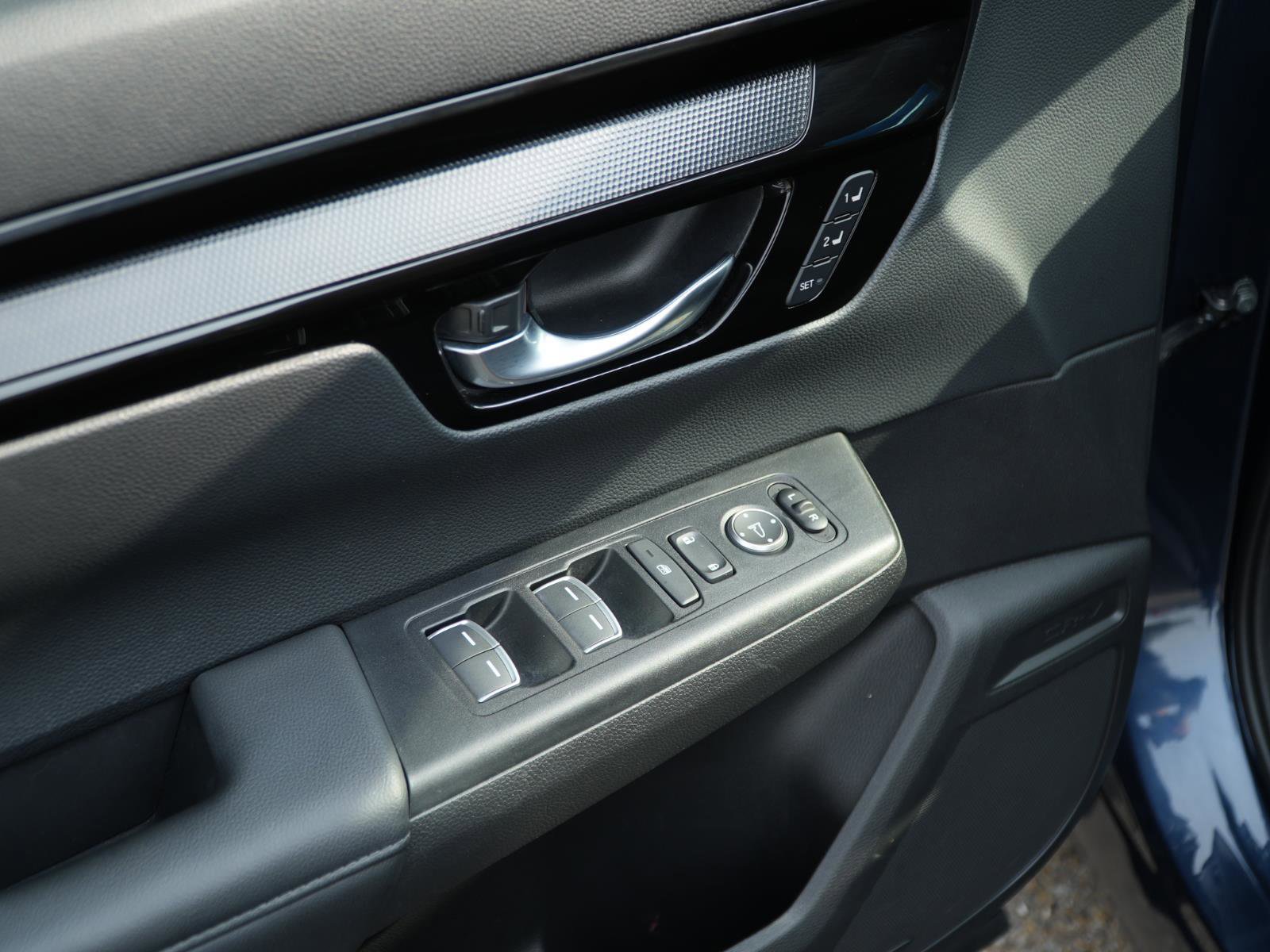 Used 2024 Honda CR-V EX-L image 13