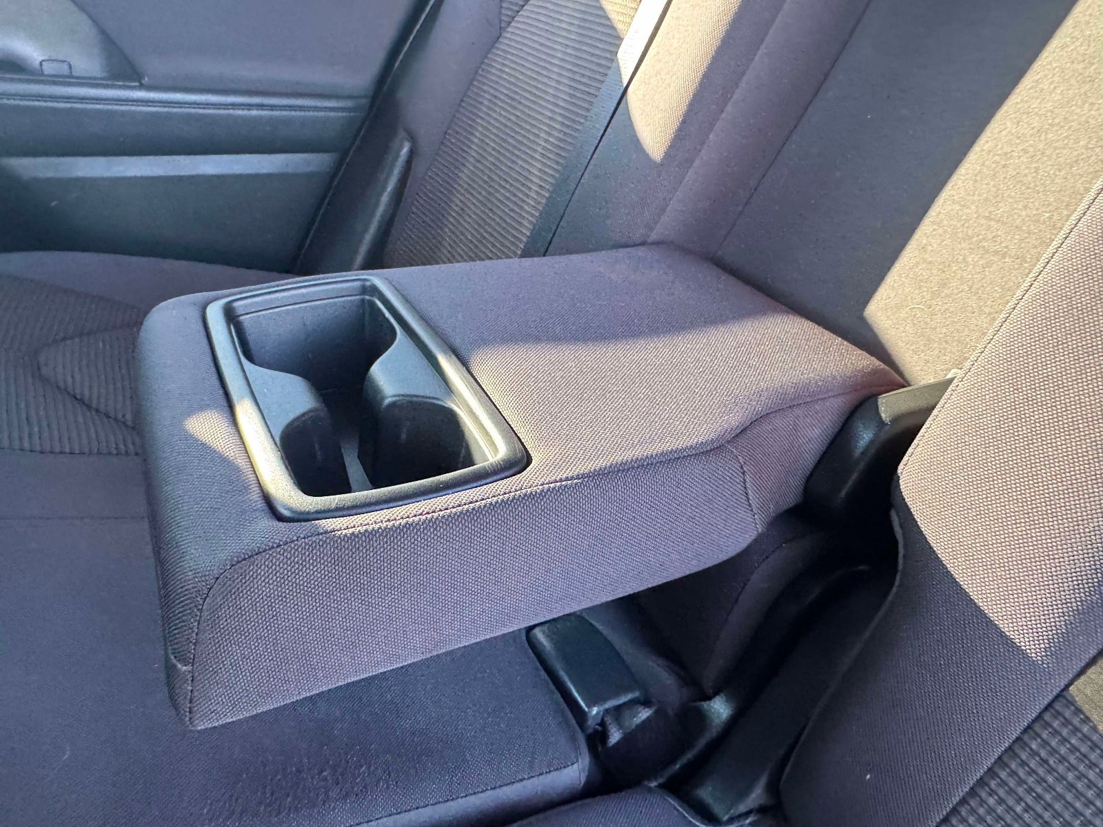 Used 2022 Toyota Highlander LE image 21