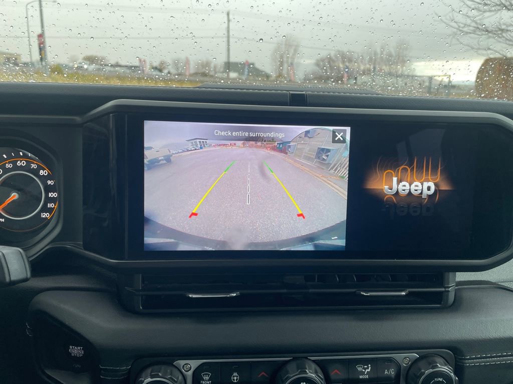 Used 2024 Jeep Wrangler Sahara image 24