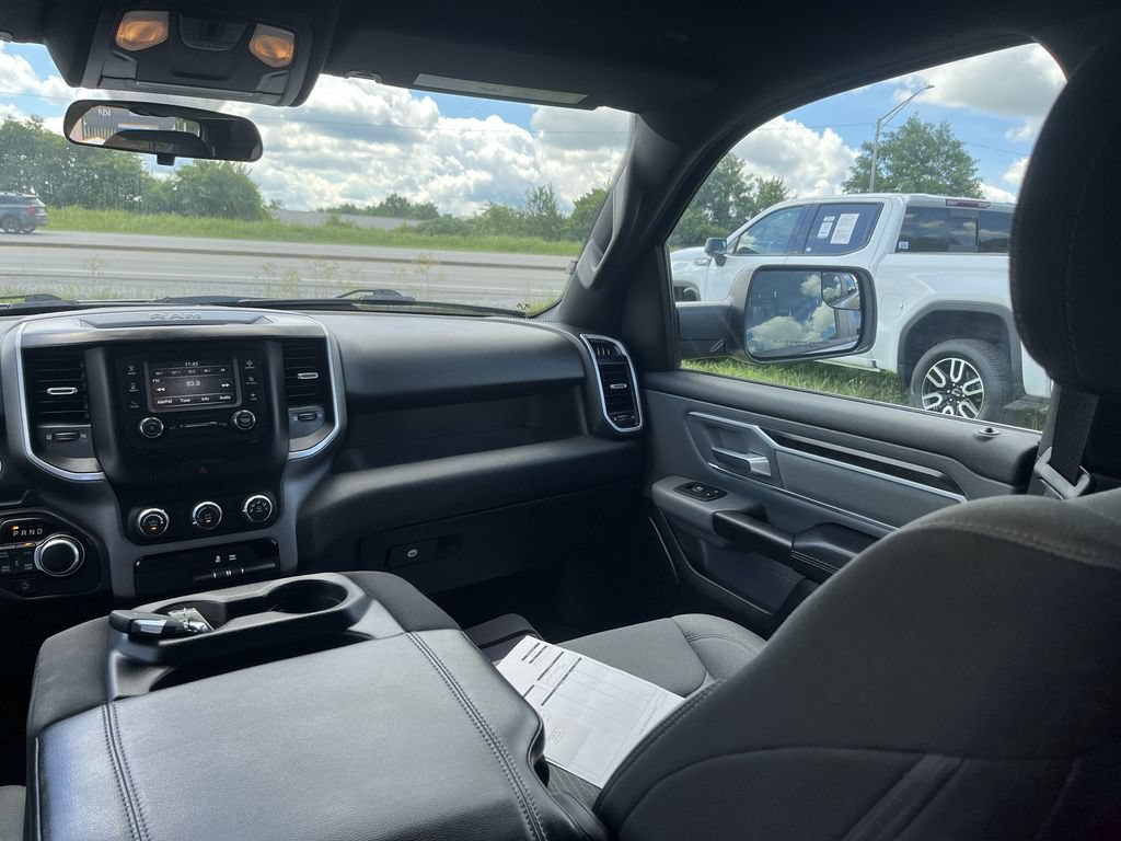 Used 2022 RAM 1500 Big Horn AWD/4WD image 11