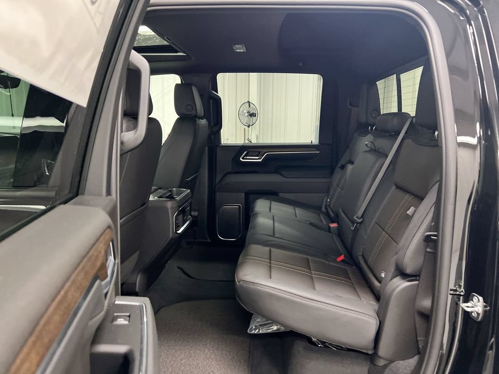 New 2026 Chevrolet Silverado 2500 High Country w/ High Country Premium Package AWD/4WD image 24