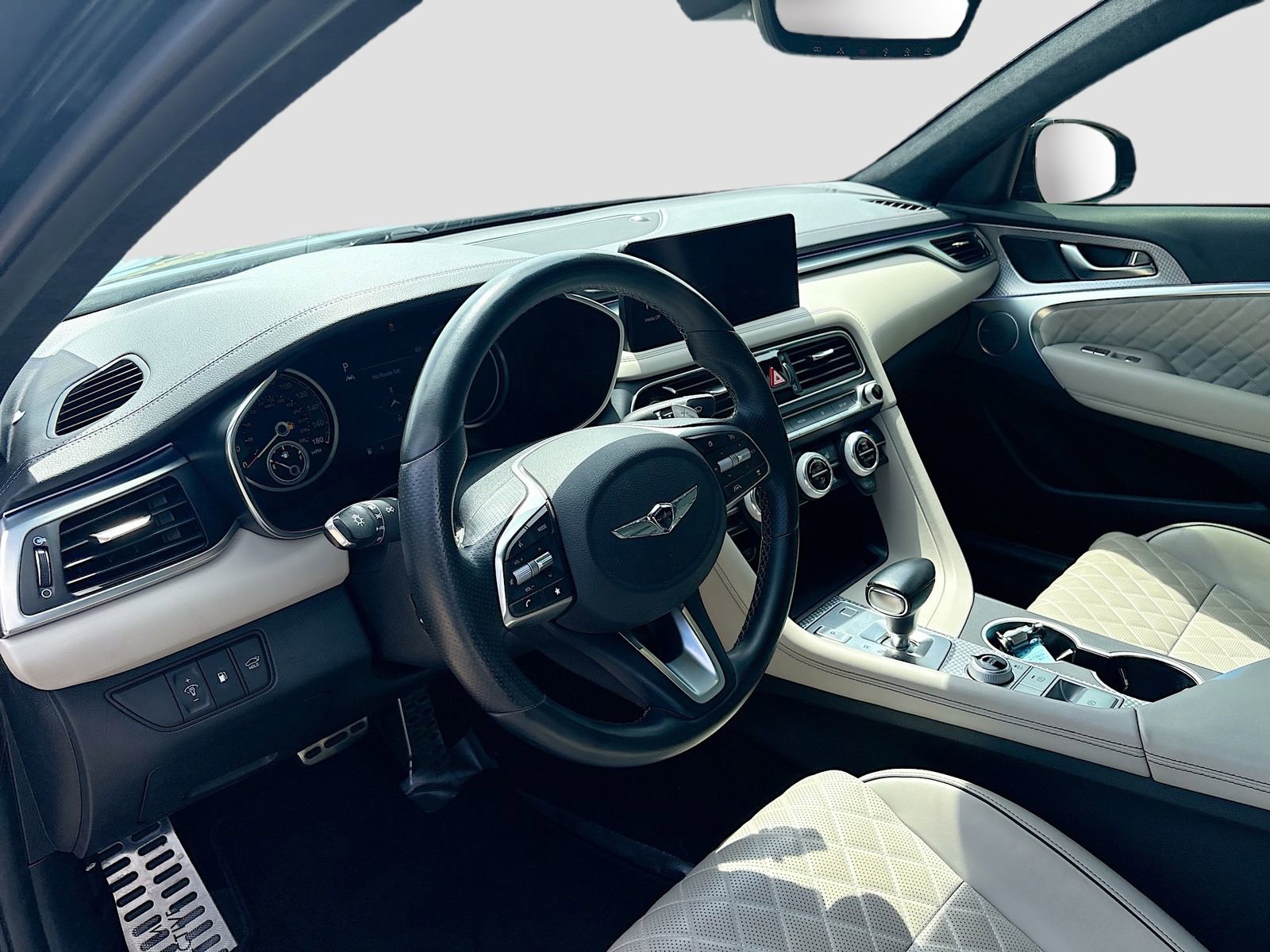 Used 2023 Genesis G70 3.3T w/ Sport Prestige Package RWD image 9