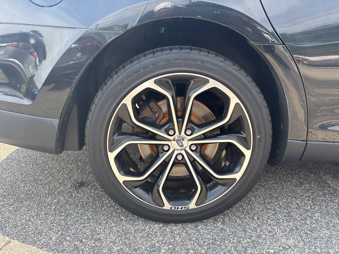 Used 2013 Ford Taurus SHO AWD/4WD image 27