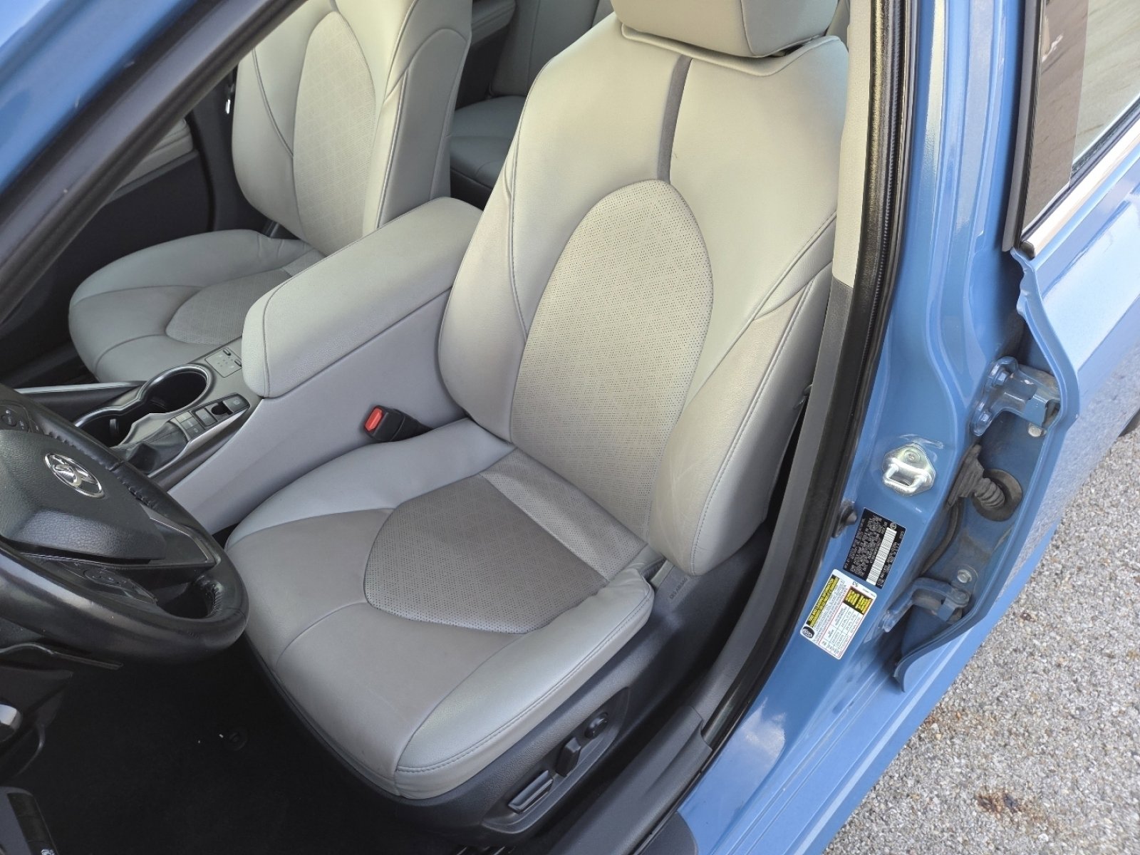 Used 2023 Toyota Camry XSE image 24