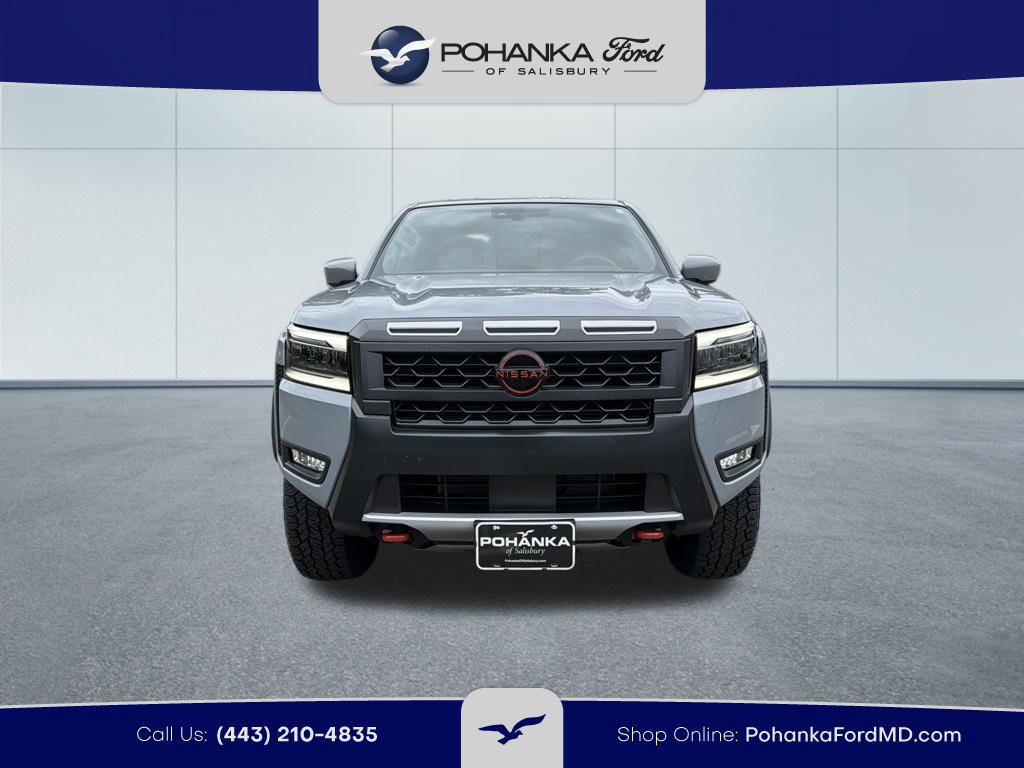 Used 2025 Nissan Frontier PRO-4X AWD/4WD image 3