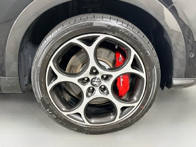 Used 2024 Alfa Romeo Tonale Veloce AWD/4WD image 31