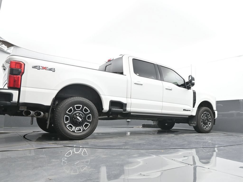 Used 2025 Ford F250 Platinum AWD/4WD image 33
