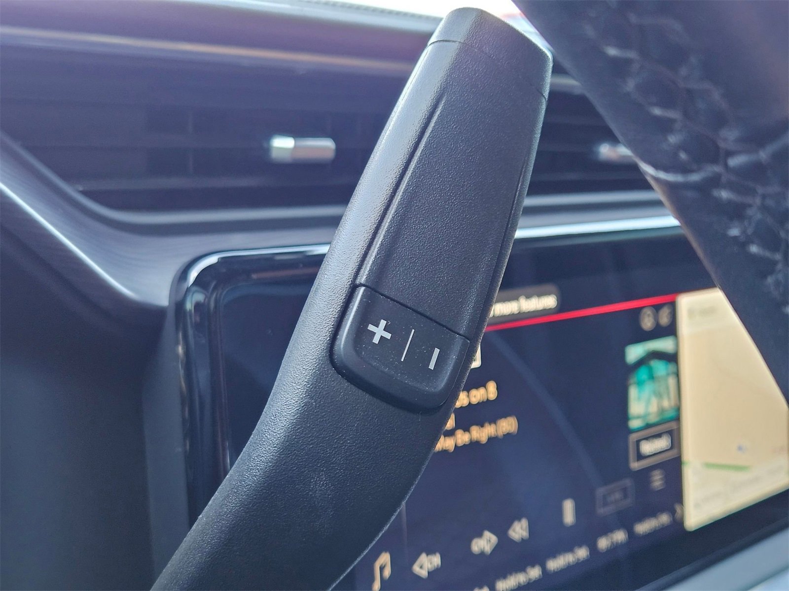 Used 2024 GMC Sierra 3500 Denali Ultimate image 16