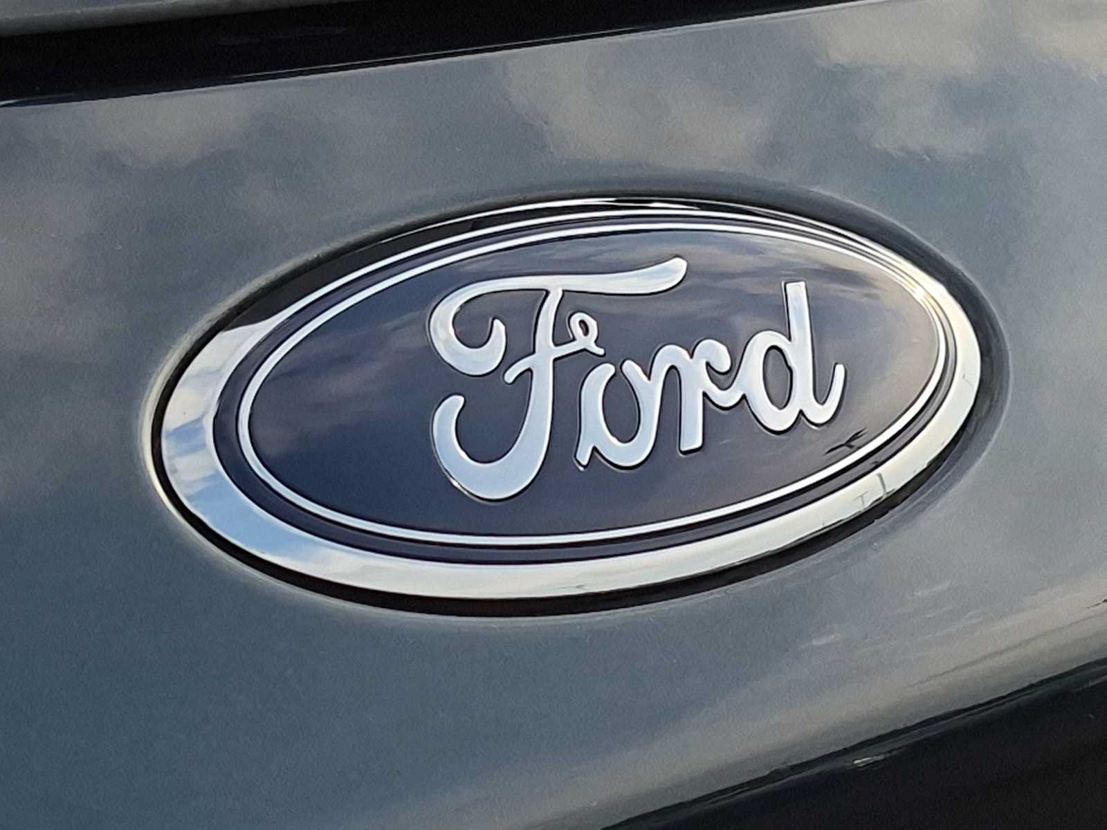 Used 2022 Ford Escape SEL w/ Technology Package AWD/4WD image 12