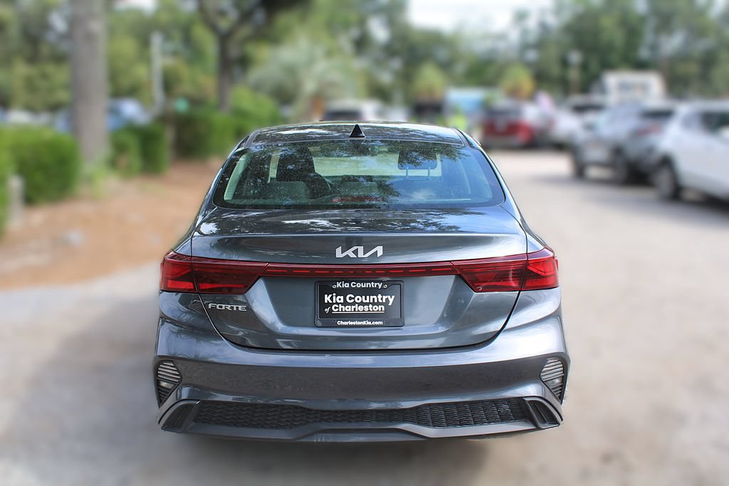 Used 2024 Kia Forte LXS FWD image 8