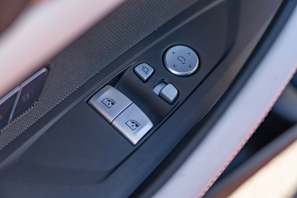 Used 2026 BMW M4 xDrive Competition w/ Executive Package image 16