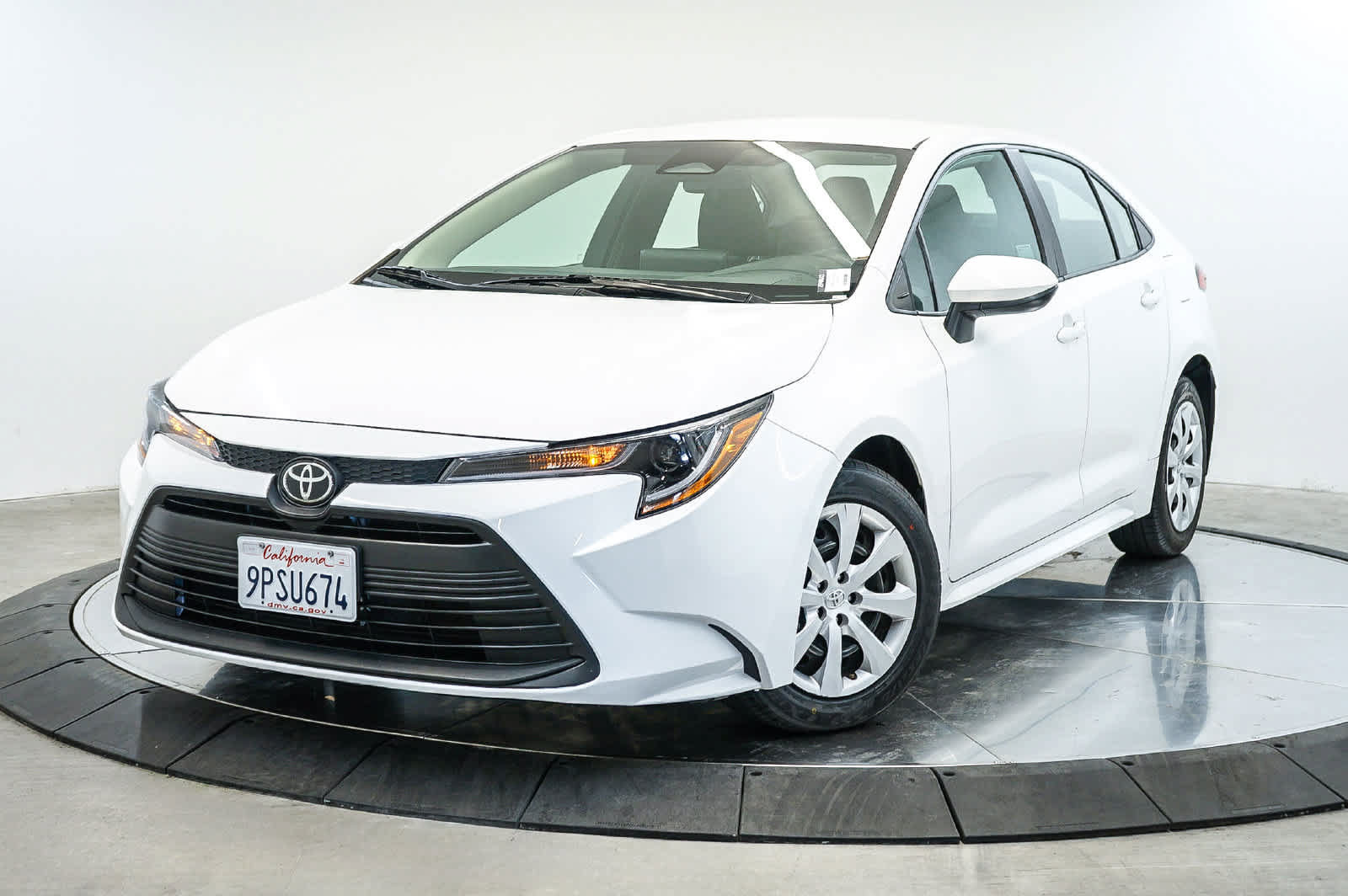 Used 2024 Toyota Corolla LE
