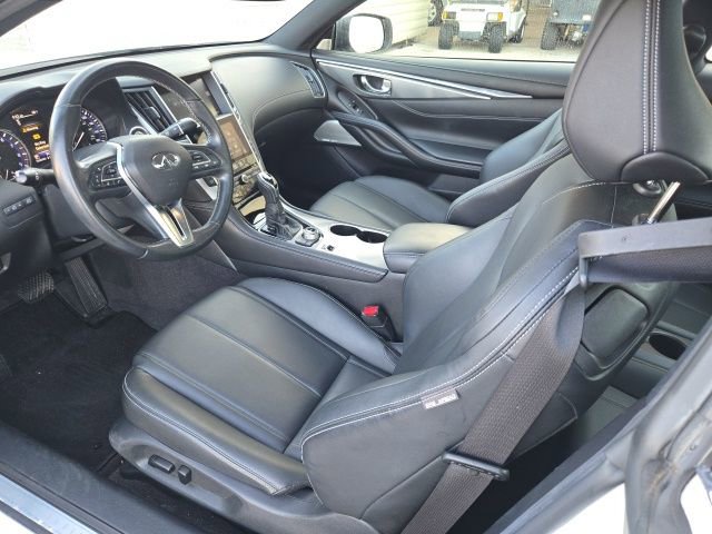 Used 2019 INFINITI Q60 3.0t Luxe image 12