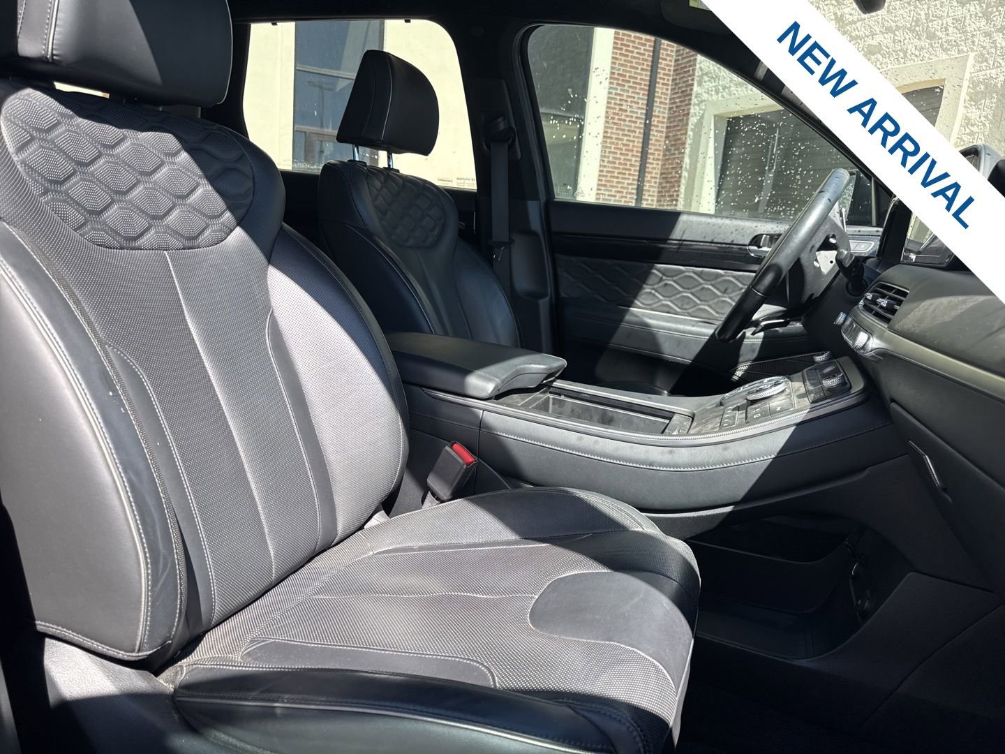 Used 2021 Hyundai Palisade Calligraphy image 9