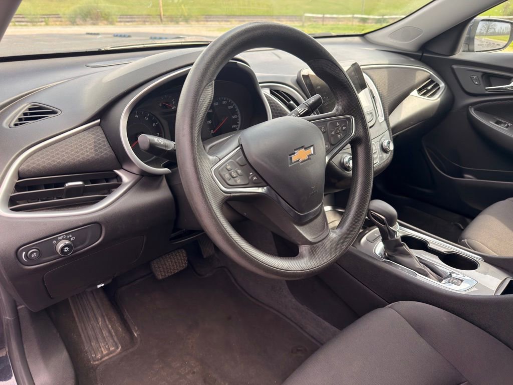 Used 2023 Chevrolet Malibu LT FWD image 22