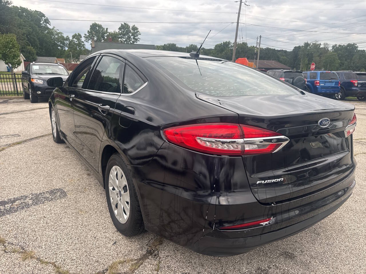 Used 2019 Ford Fusion S FWD image 25