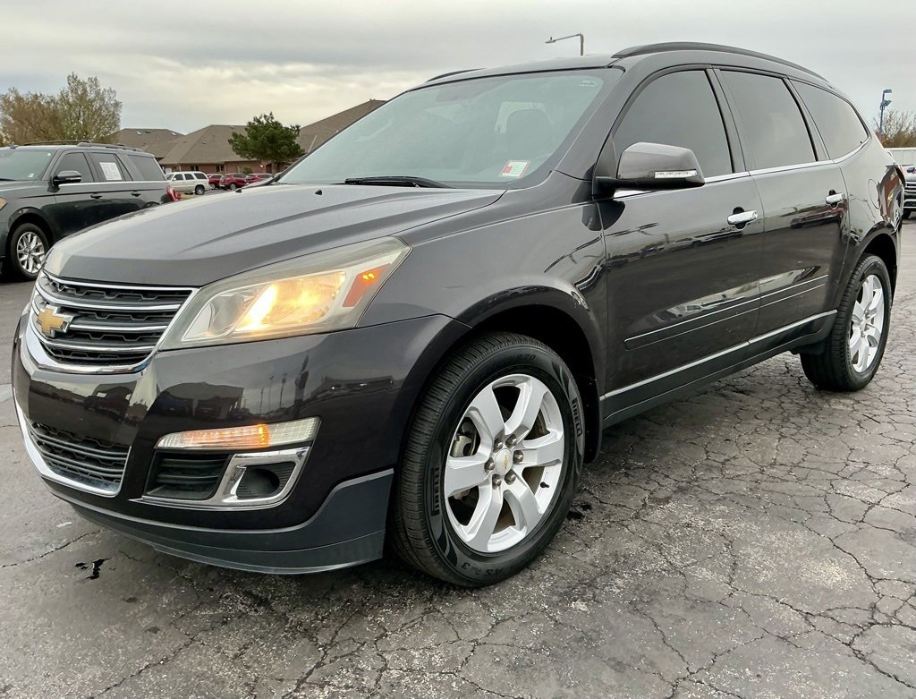 Used 2016 Chevrolet Traverse LT w/ Style and Technology Package image 7
