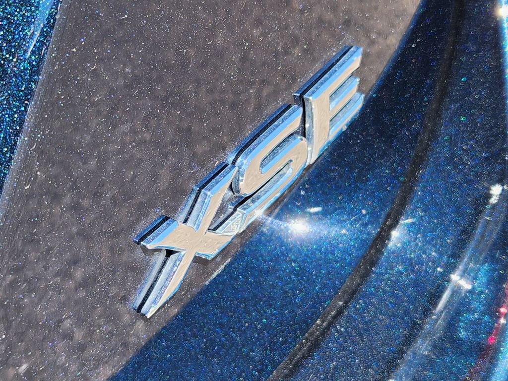 Used 2018 Toyota Camry XSE w/ Driver Assist Package image 9