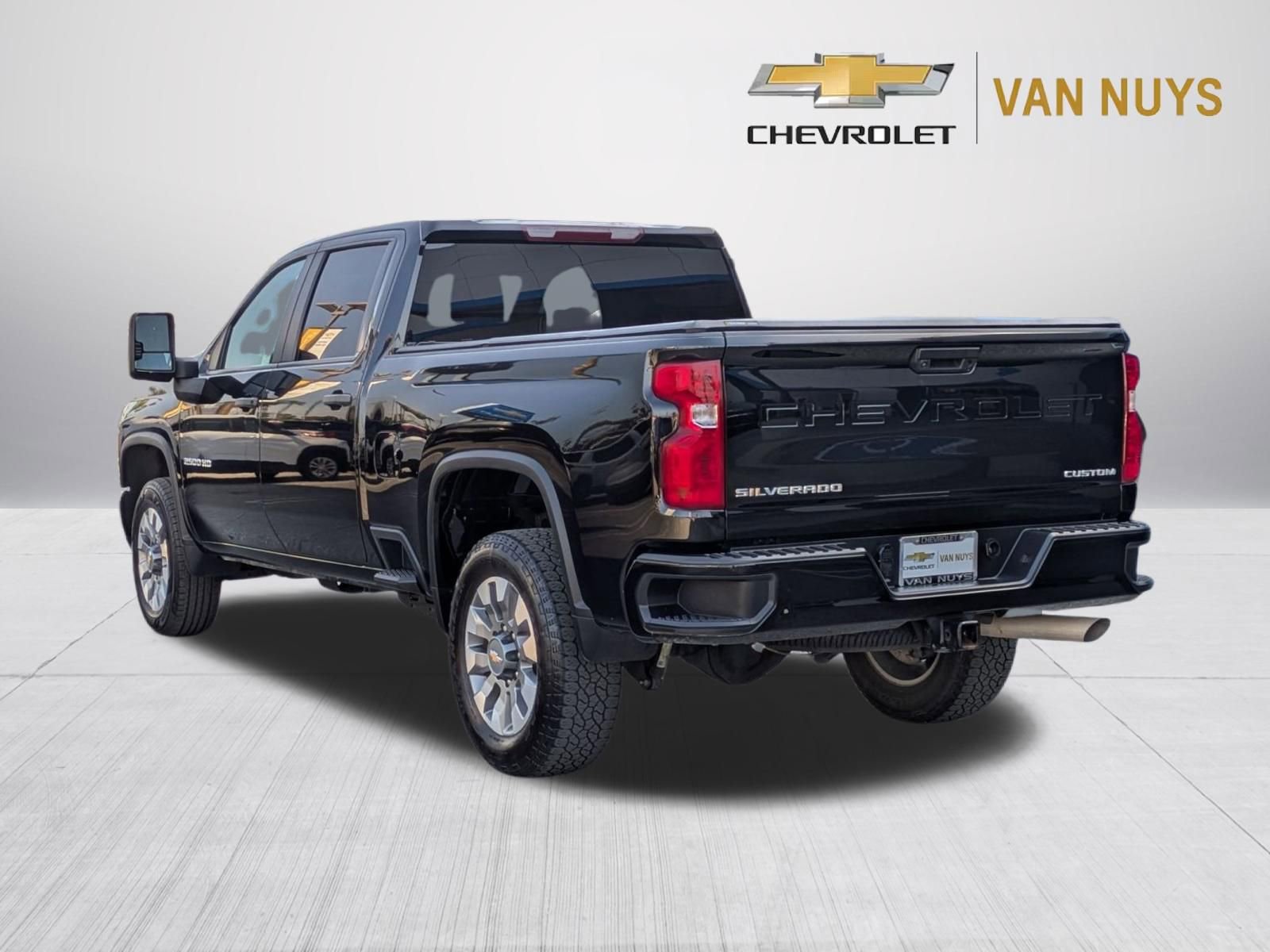 Used 2024 Chevrolet Silverado 2500 Custom RWD image 7