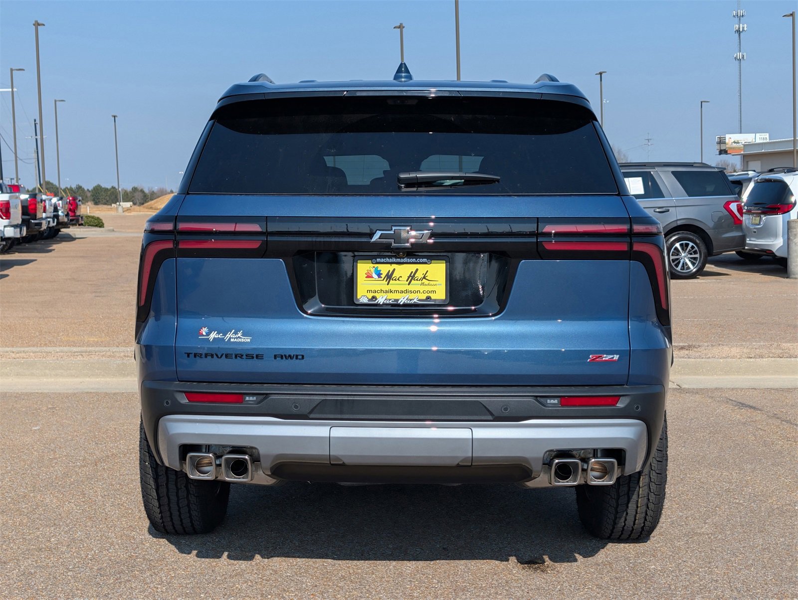 New 2026 Chevrolet Traverse Z71 w/ Enhanced Driving Package image 5