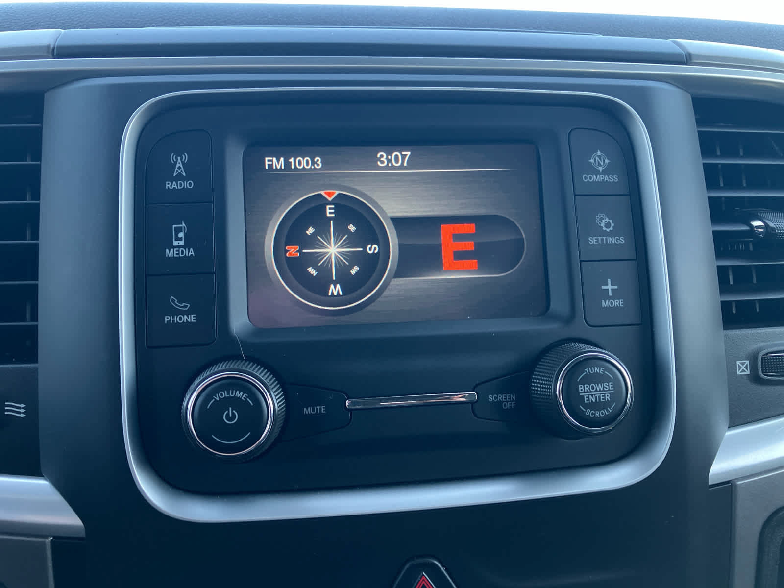 Used 2023 RAM 1500 Warlock AWD/4WD image 19
