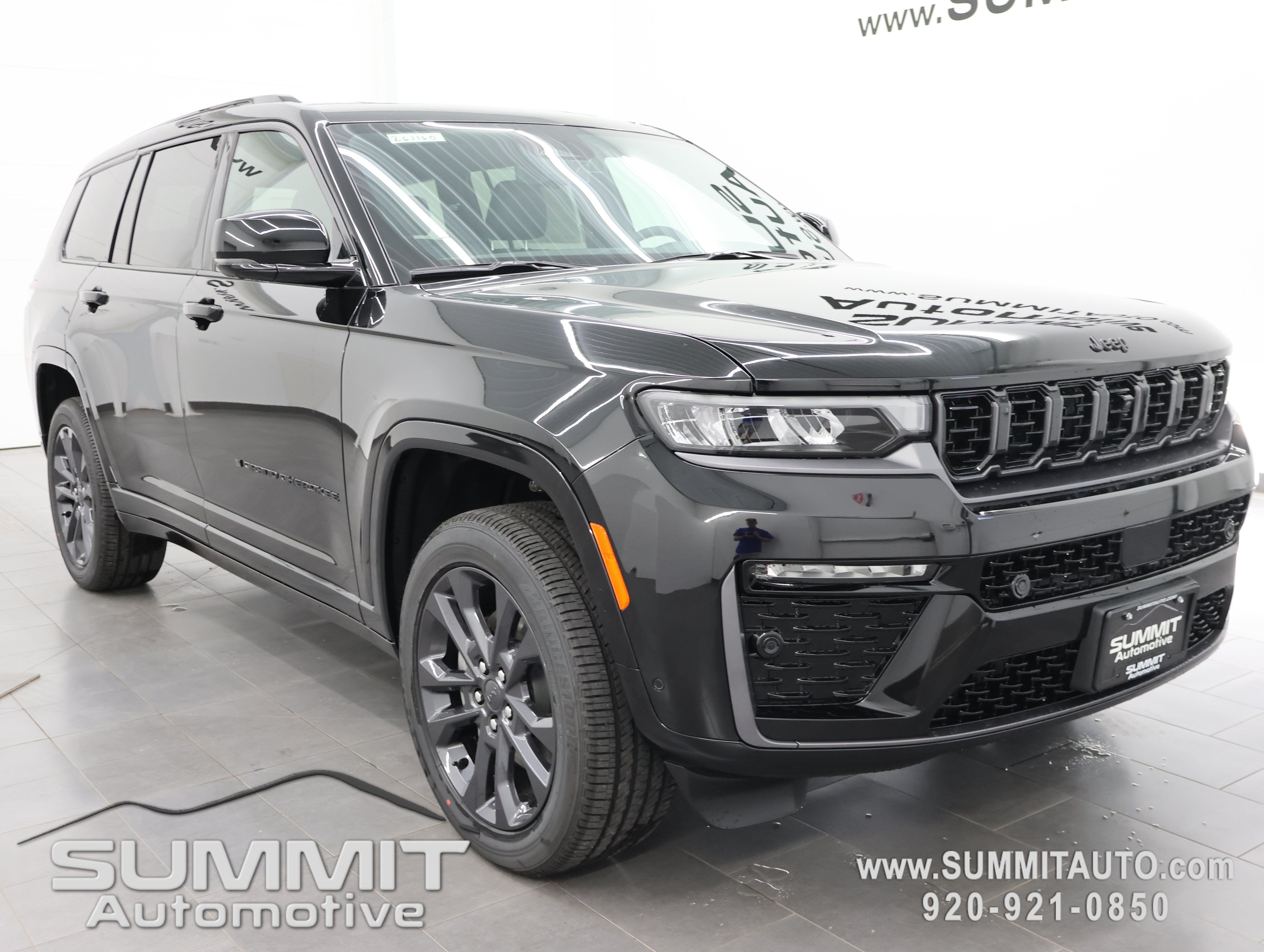 New 2026 Jeep Grand Cherokee L Limited AWD/4WD image 2