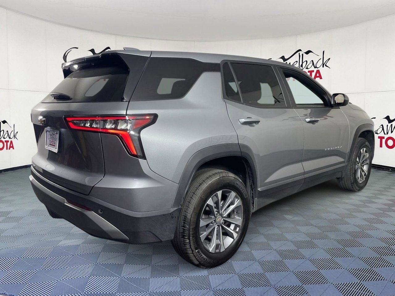 Used 2025 Chevrolet Equinox LT image 7