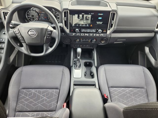 Used 2025 Nissan Frontier SV RWD image 26