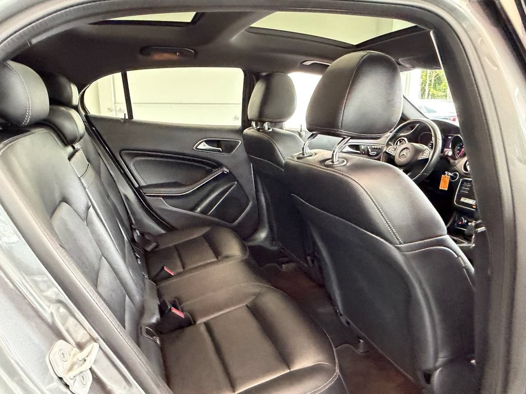 Used 2018 Mercedes-Benz GLA 250 image 16