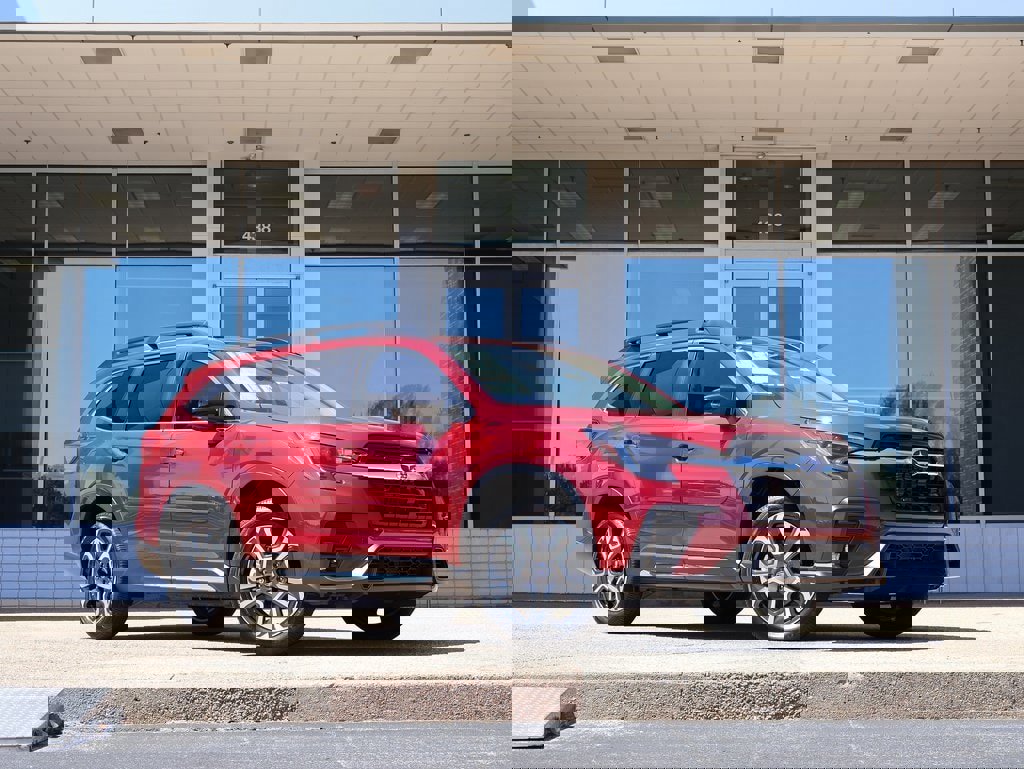 New 2025 Subaru Ascent Limited image 2