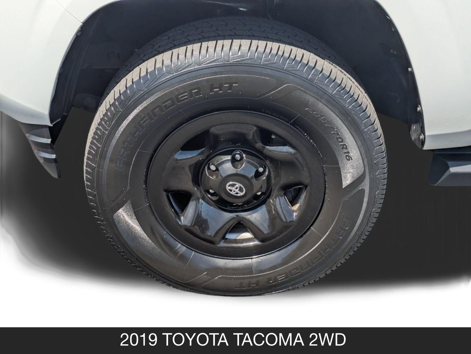 Used 2019 Toyota Tacoma SR5 RWD image 11