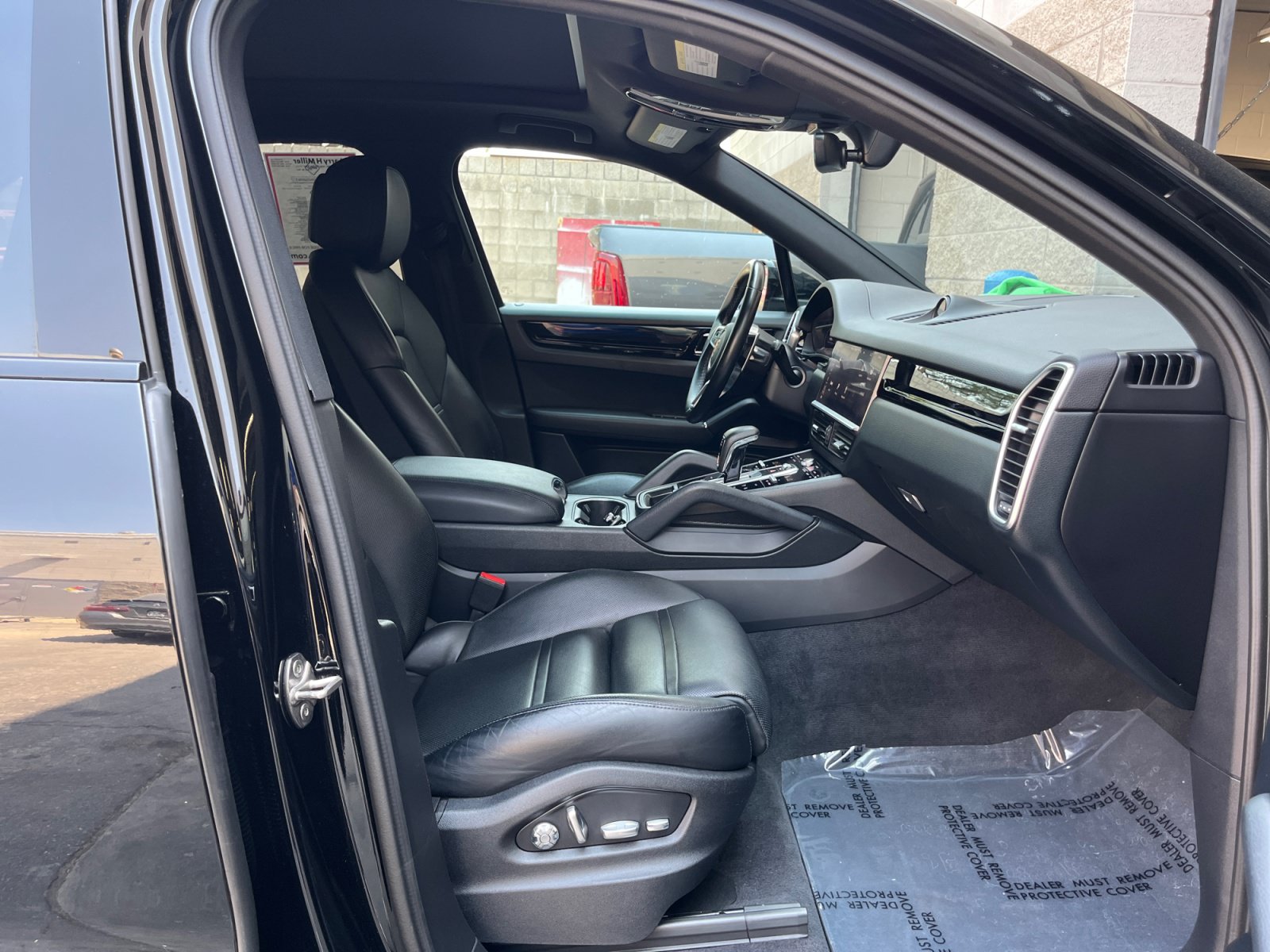 Used 2021 Porsche Cayenne S AWD/4WD image 28