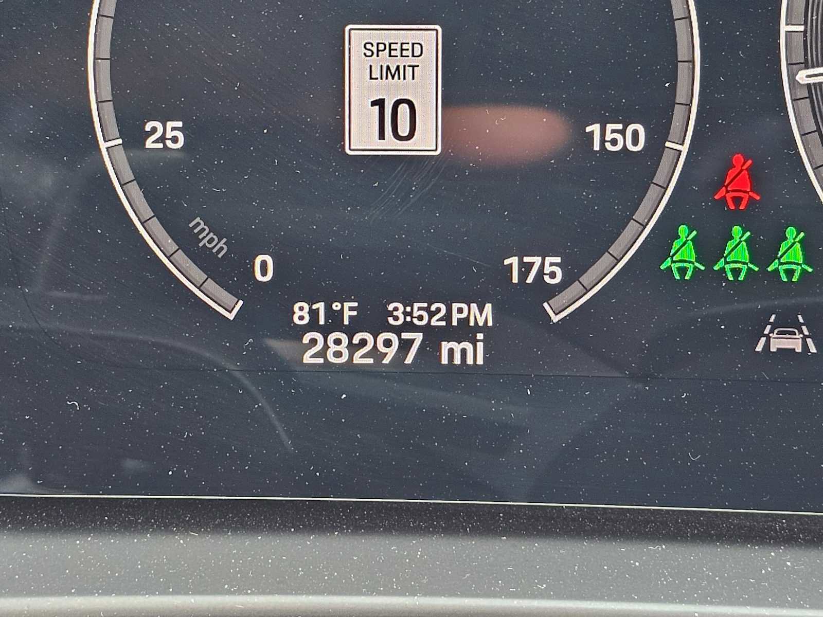 Used 2024 Porsche Cayenne image 30